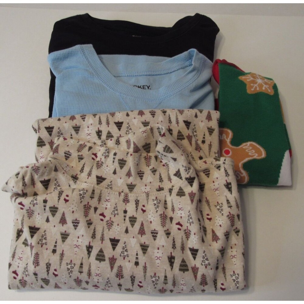 3 Long Sleeve Shirts/Socks Sonoma/Jockey/Croft and Barrow Layering Size Small